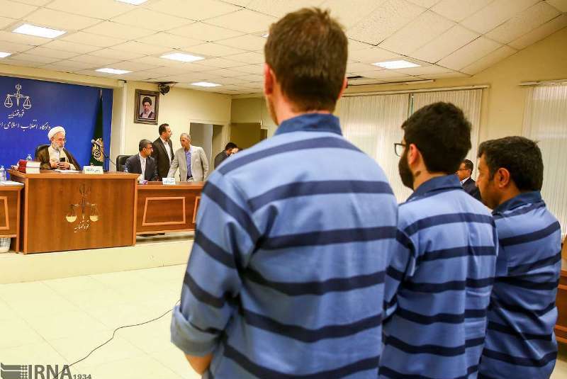 کیفرخواست برای متهمان واردکننده گوشی‌های تلفن همراه