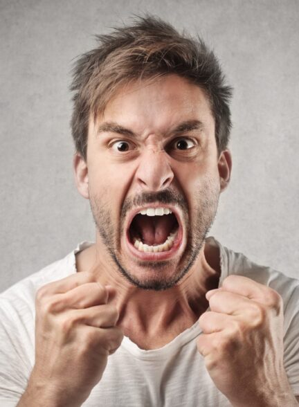 خشونت و عوامل بروز و تشدید آن